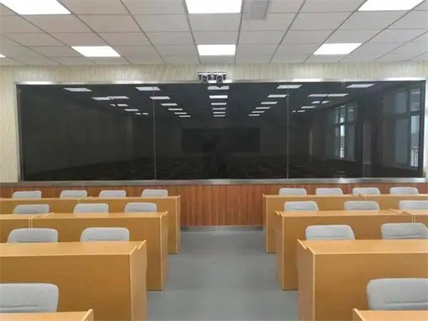 校園照明